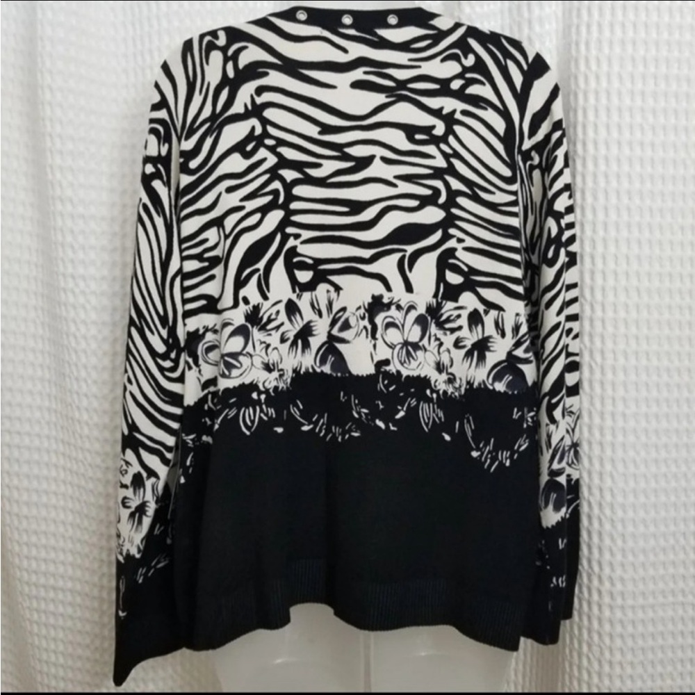 NWT Pierri NY cardigan black/white zebra print with grommets and zipper XL - Picture 5 of 8